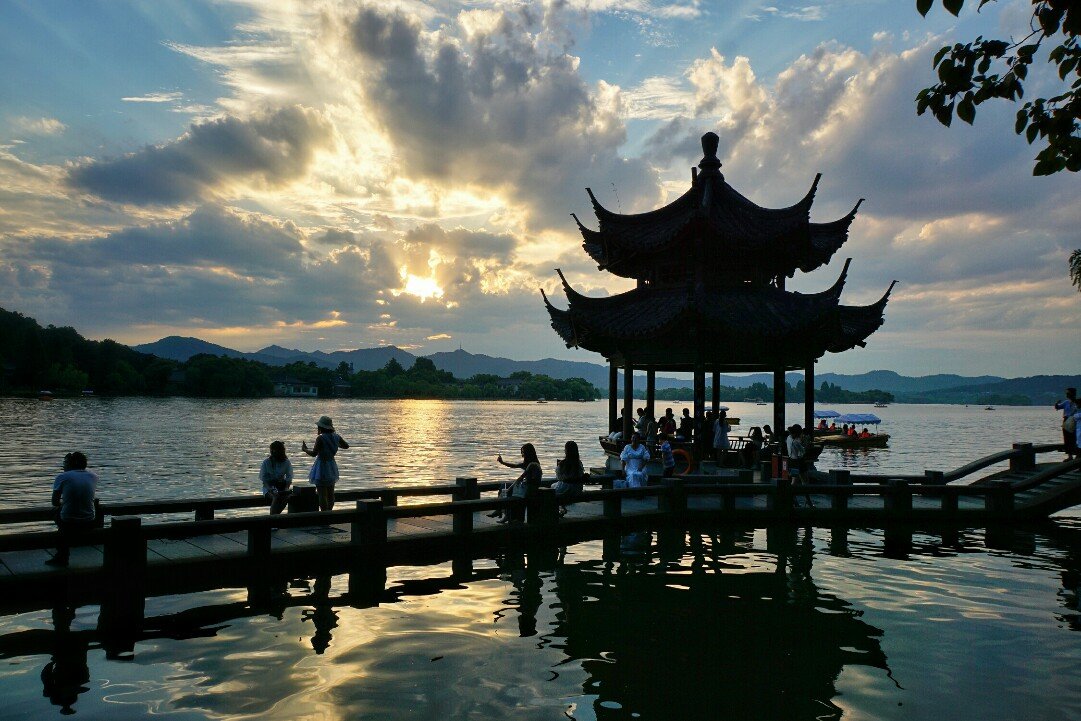 杭州旅游最好的季节__杭州适合几月份去玩