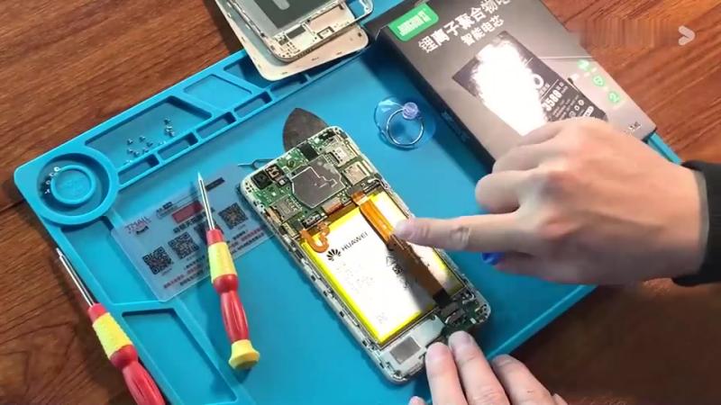 _华为手机更换电池耐用吗_电池手机一体机能更换电池么